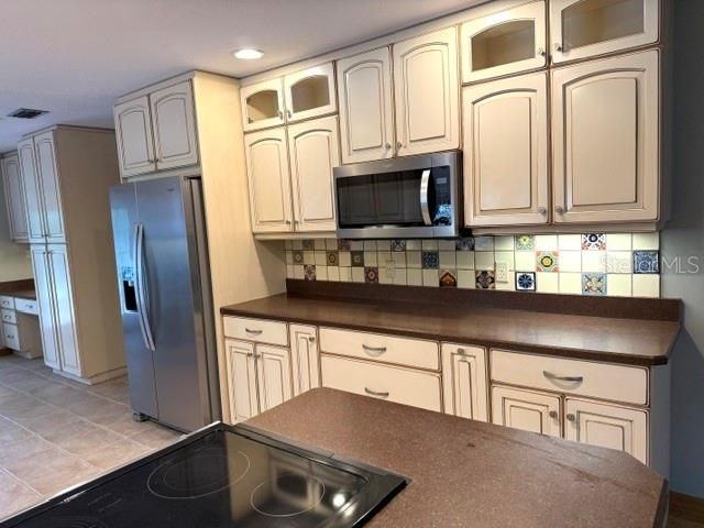 1990 LARCHMONT DRIVE, Deland, FL 32724