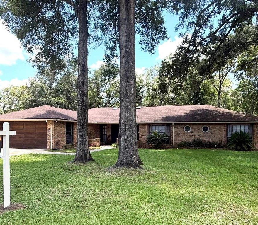 1990 LARCHMONT DRIVE, Deland, FL 32724