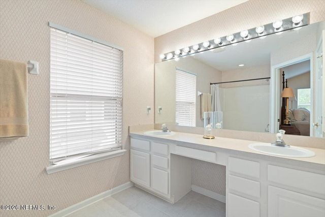 7543 SCARLET IBIS Lane, Jacksonville, FL 32256
