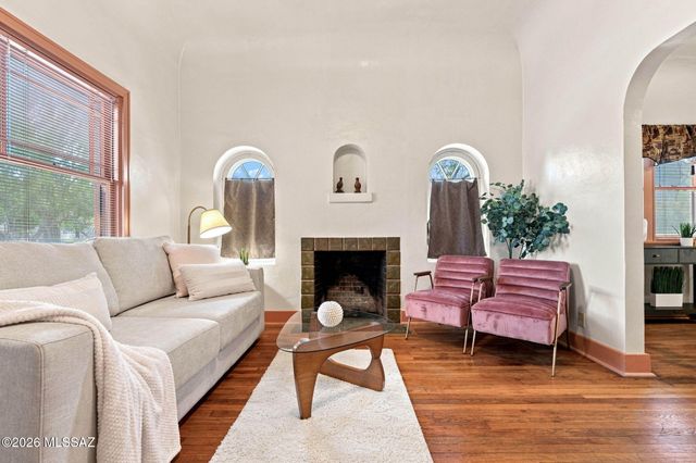 2040 E Hawthorne Street, Tucson, AZ 85719