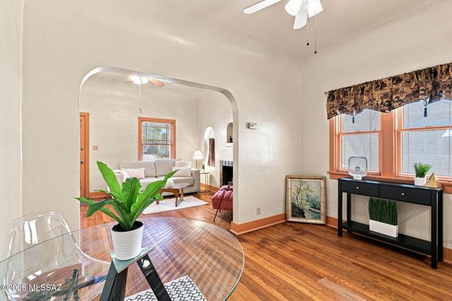 2040 E Hawthorne Street, Tucson, AZ 85719