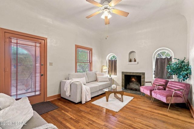 2040 E Hawthorne Street, Tucson, AZ 85719