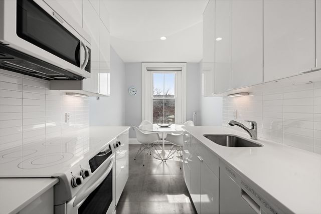 537 Massachusetts Ave 3, Boston, MA 02118