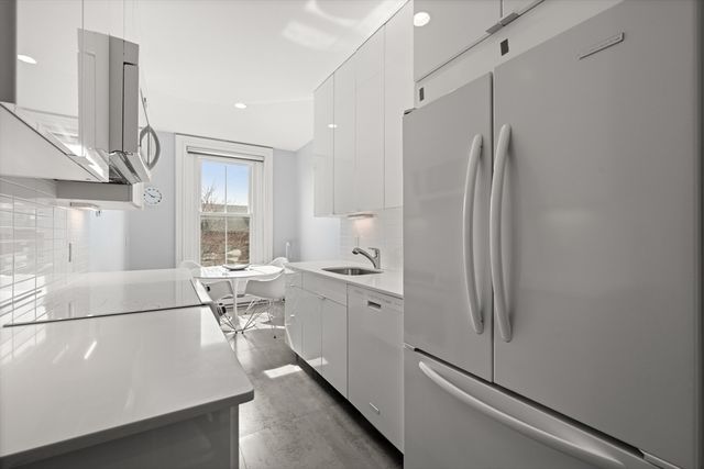 537 Massachusetts Ave 3, Boston, MA 02118