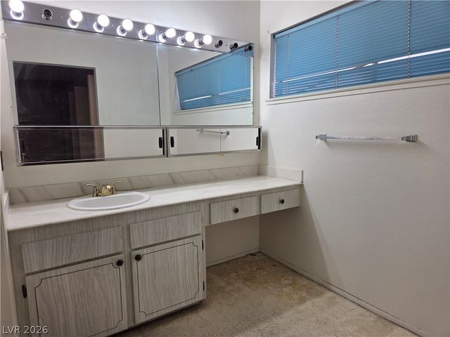 7725 Genzer Drive, Las Vegas, NV 89145