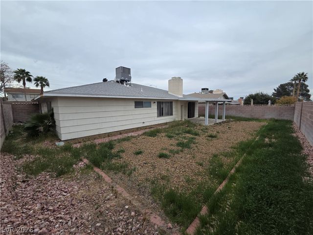 7725 Genzer Drive, Las Vegas, NV 89145