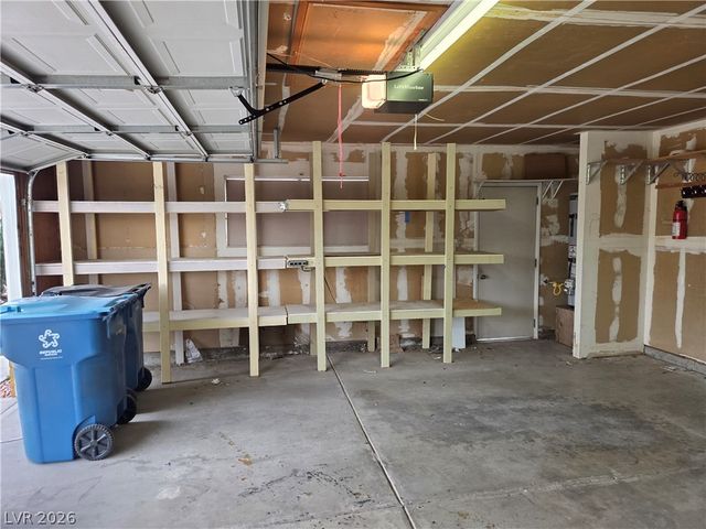 7725 Genzer Drive, Las Vegas, NV 89145