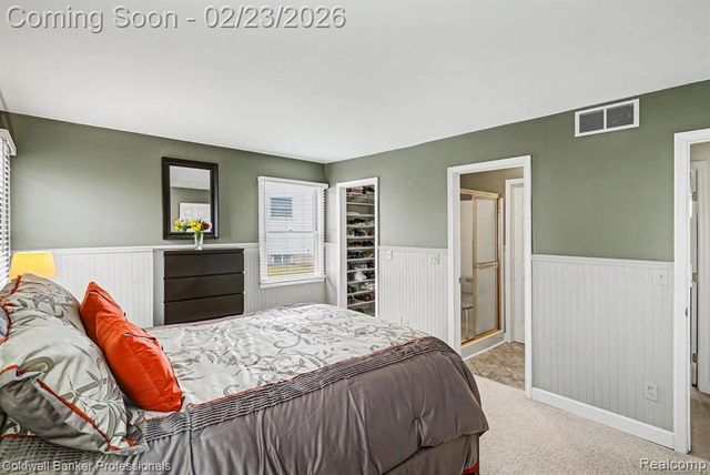 625 Rolling Hills Lane, Lapeer, MI 48446