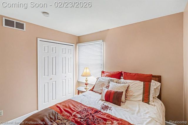 625 Rolling Hills Lane, Lapeer, MI 48446