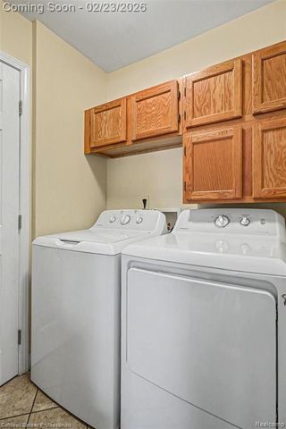 625 Rolling Hills Lane, Lapeer, MI 48446