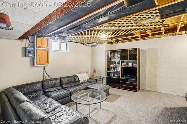 625 Rolling Hills Lane, Lapeer, MI 48446