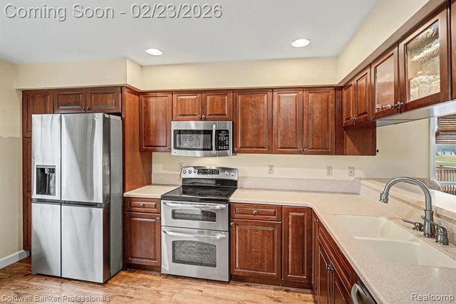 625 Rolling Hills Lane, Lapeer, MI 48446