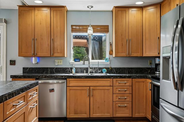 3611 Cambridge Rd, Cameron Park, CA 95682