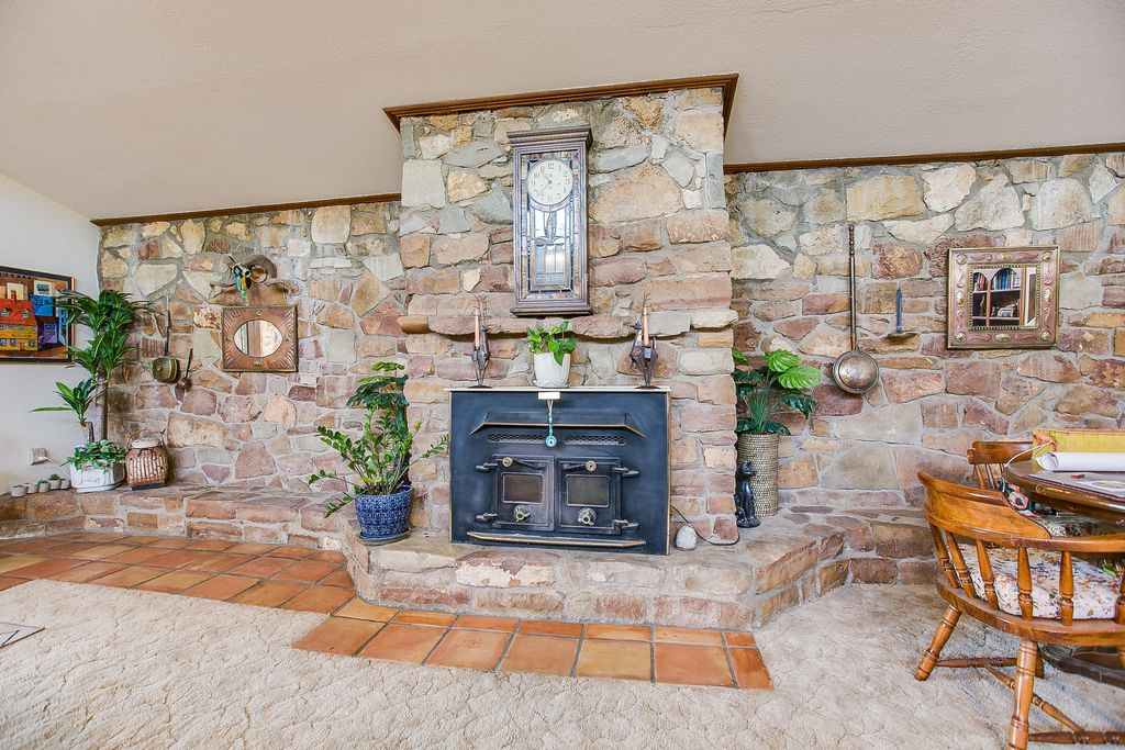 Image 13 of property listing at 5490 S State Highway 208, San Angelo, TX 76903
