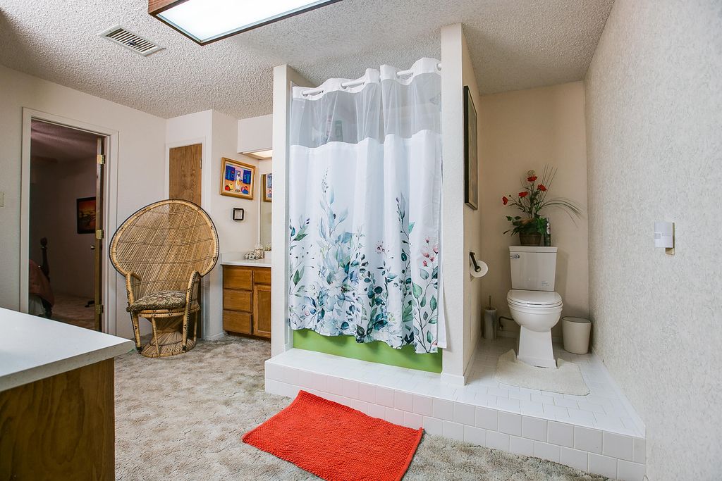 Image 16 of property listing at 5490 S State Highway 208, San Angelo, TX 76903