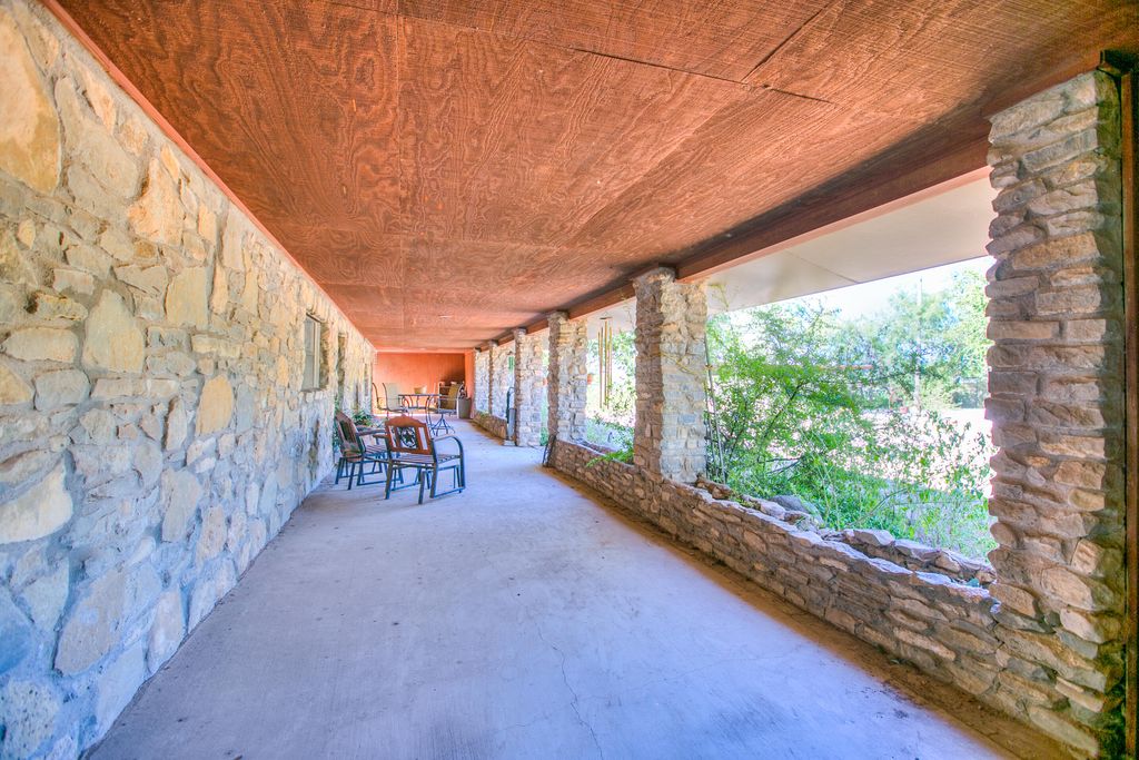 Image 3 of property listing at 5490 S State Highway 208, San Angelo, TX 76903