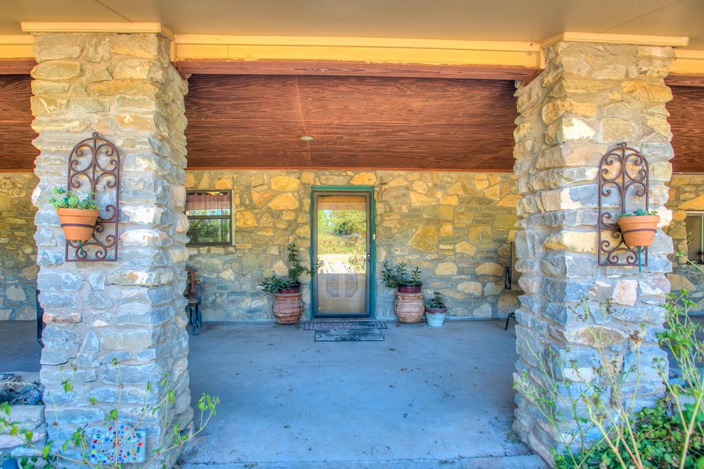 Image 4 of property listing at 5490 S State Highway 208, San Angelo, TX 76903