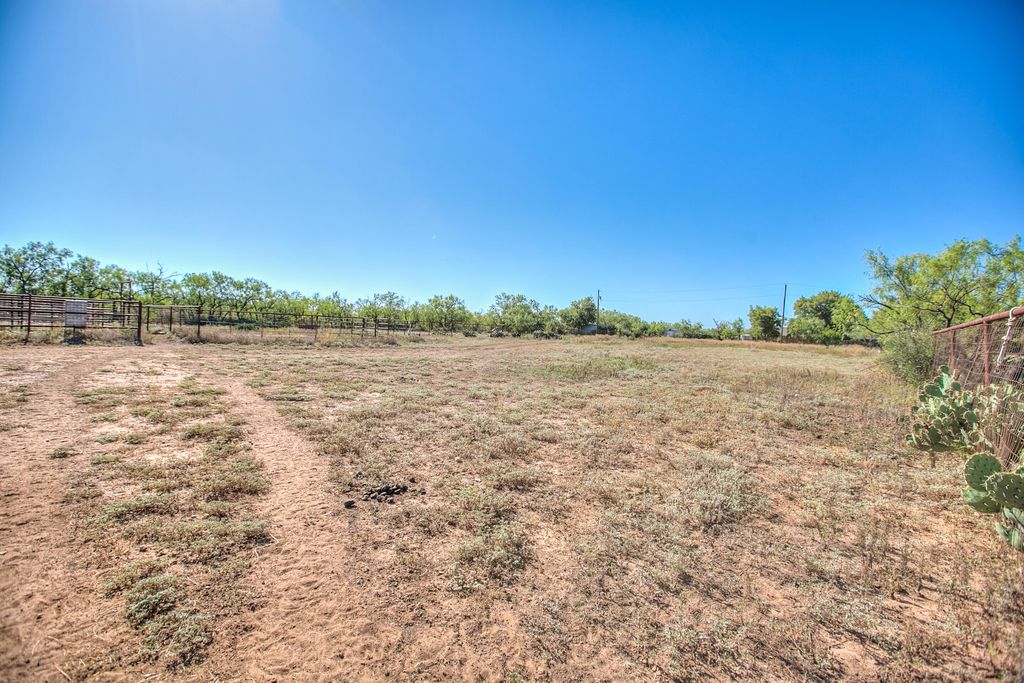 Image 42 of property listing at 5490 S State Highway 208, San Angelo, TX 76903