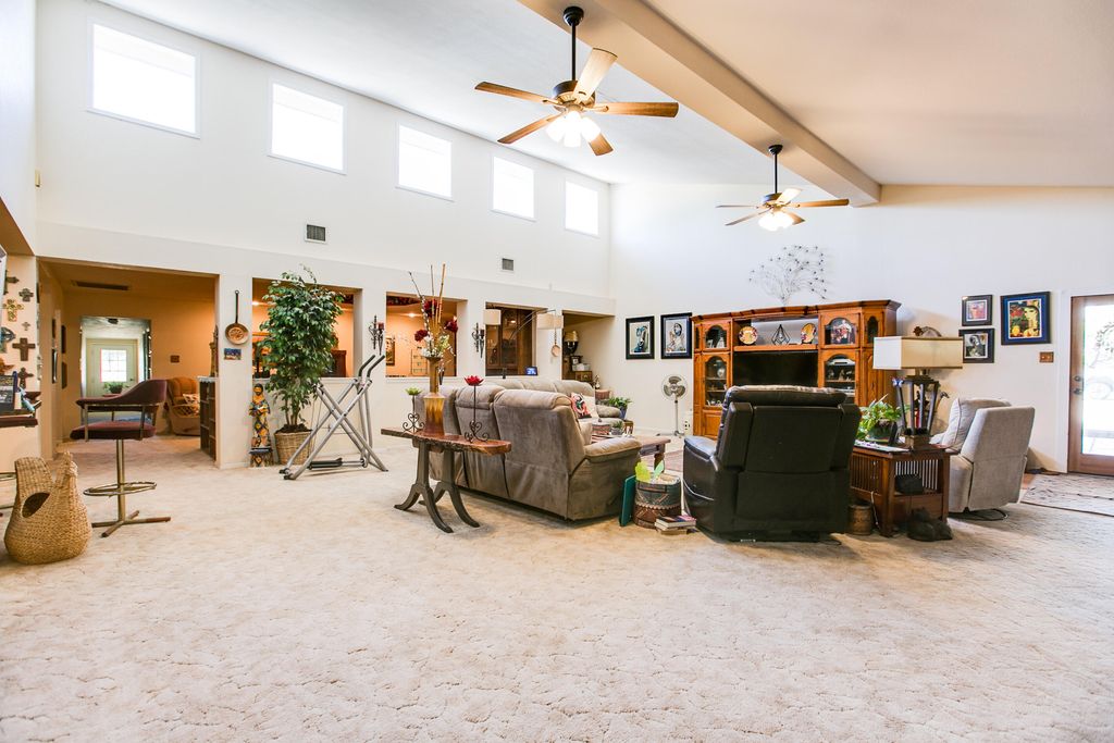 Image 6 of property listing at 5490 S State Highway 208, San Angelo, TX 76903