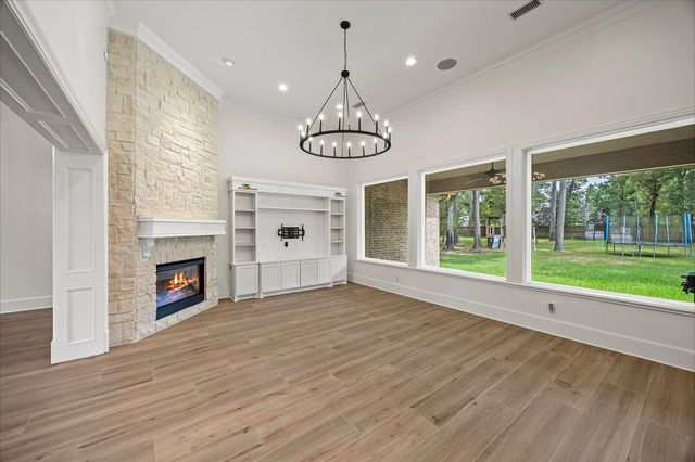 4111 Angling Ln, Spring, TX 77386