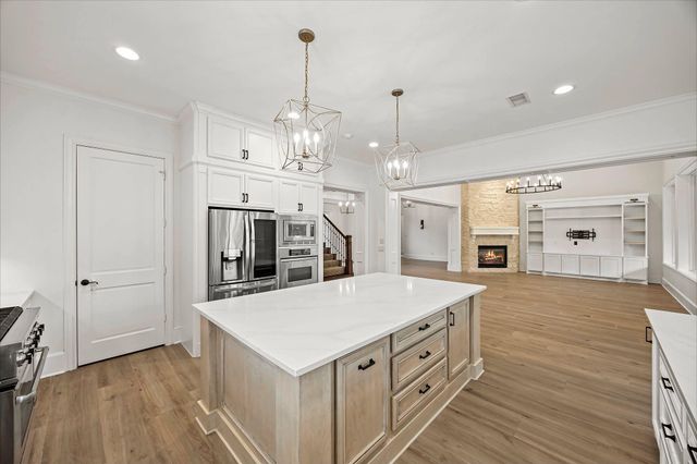 4111 Angling Ln, Spring, TX 77386