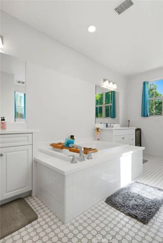 3441 E Rutherford, Ontario, CA 91761