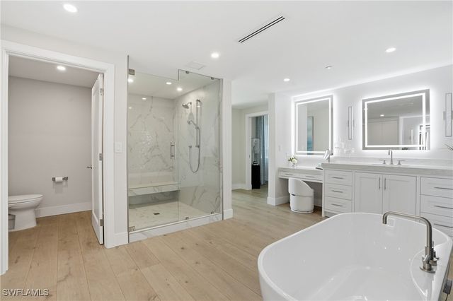 13945 Old Coast RD 1906, Naples, FL 34110