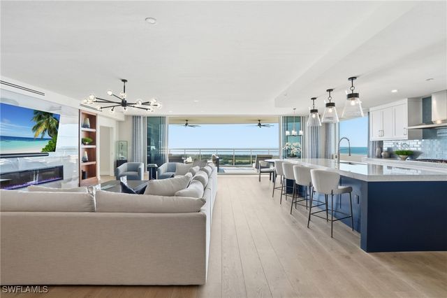 13945 Old Coast RD 1906, Naples, FL 34110