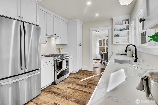 520 W Smith Street, Seattle, WA 98119