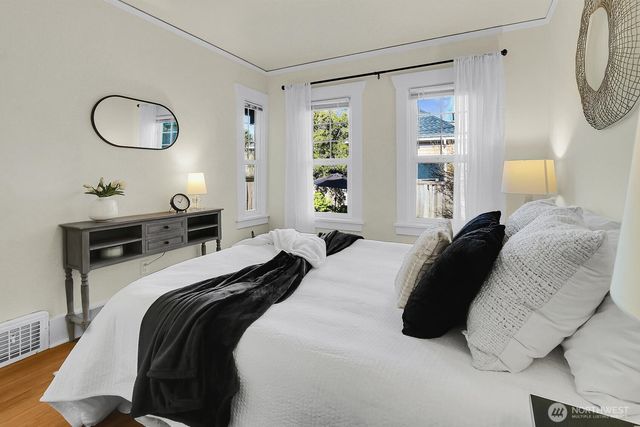 520 W Smith Street, Seattle, WA 98119