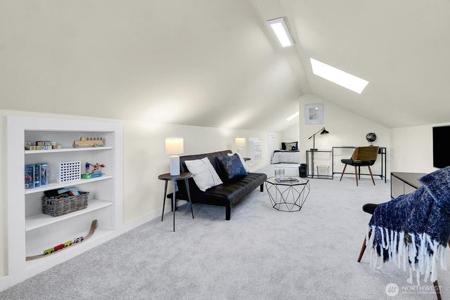 520 W Smith Street, Seattle, WA 98119