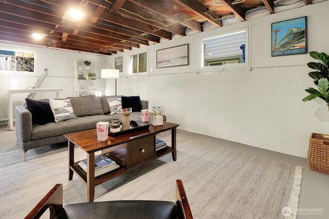 520 W Smith Street, Seattle, WA 98119