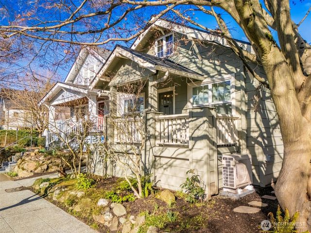 520 W Smith Street, Seattle, WA 98119