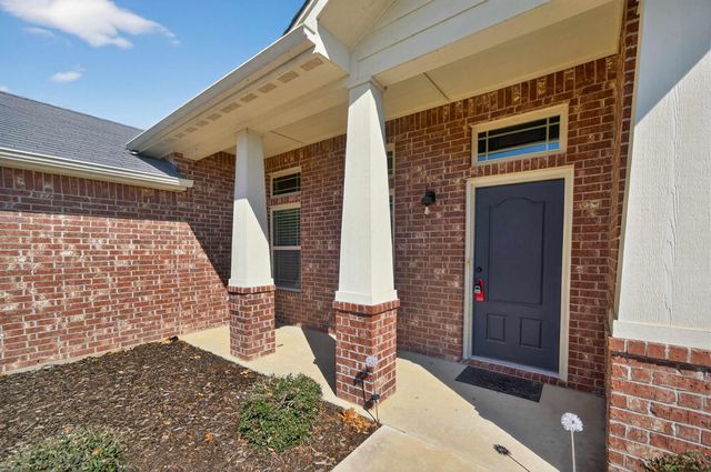 106 Ally Kate Dr, Chandler, TX 75758