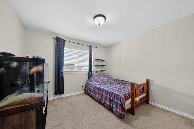 106 Ally Kate Dr, Chandler, TX 75758