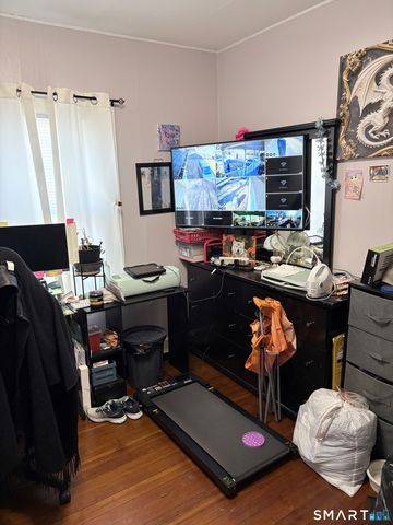 34 Stanley Street, Meriden, CT 06450