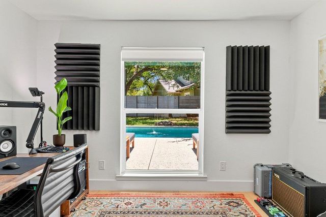 9009 Rockcrest DR, Austin, TX 78759