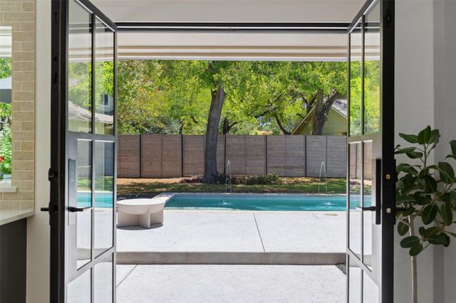 9009 Rockcrest DR, Austin, TX 78759