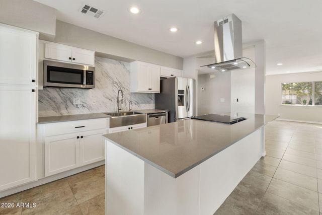 416 W IVANHOE Place, Chandler, AZ 85225