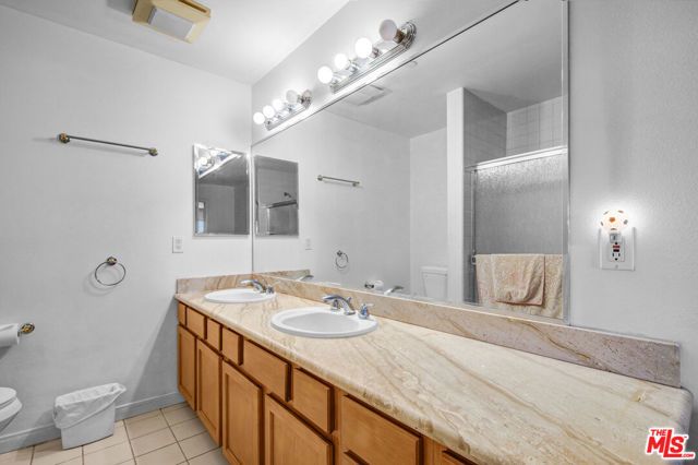 5764 San Vicente Boulevard 201, Los Angeles, CA 90019