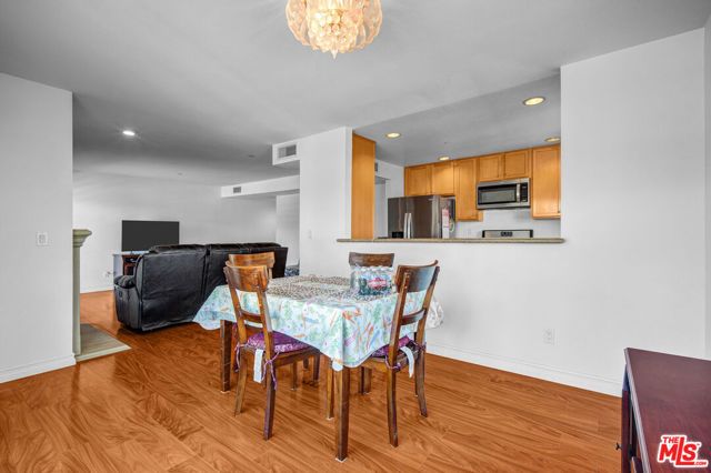 5764 San Vicente Boulevard 201, Los Angeles, CA 90019