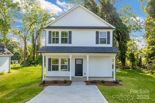 695 S Elm Street, Statesville, NC 28677