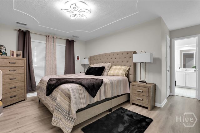 136 Meadowside Lane, Savannah, GA 31405