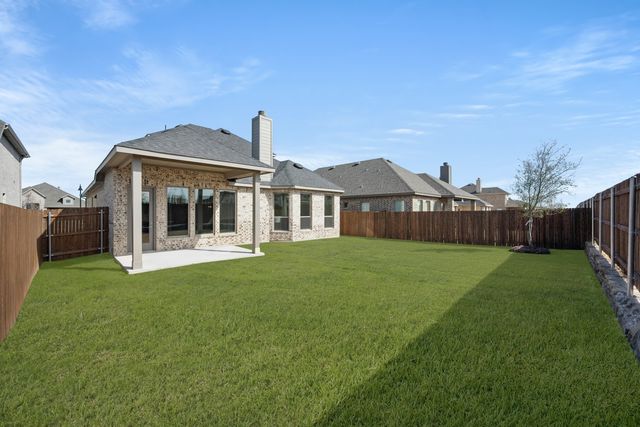470 Red Maple Road, Waxahachie, TX 75165