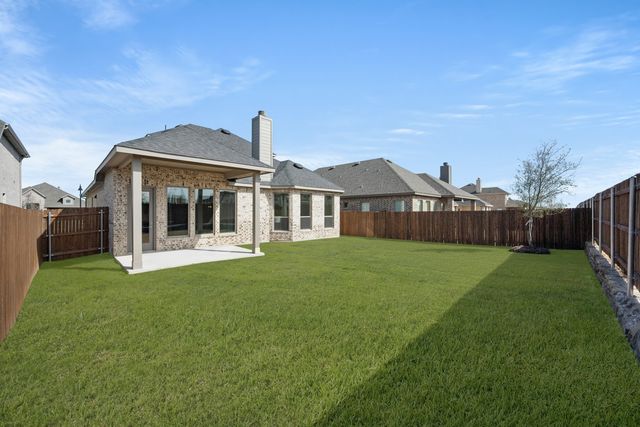 470 Red Maple Road, Waxahachie, TX 75165