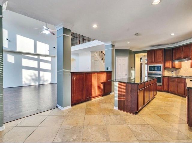 1904 Keswick Court, Pearland, TX 77581