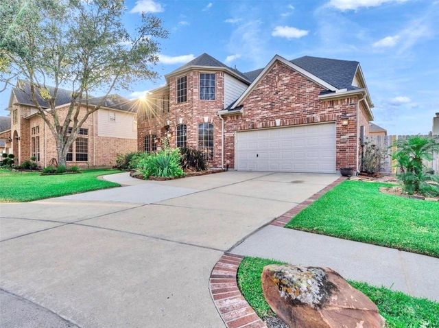 1904 Keswick Court, Pearland, TX 77581