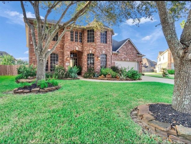 1904 Keswick Court, Pearland, TX 77581