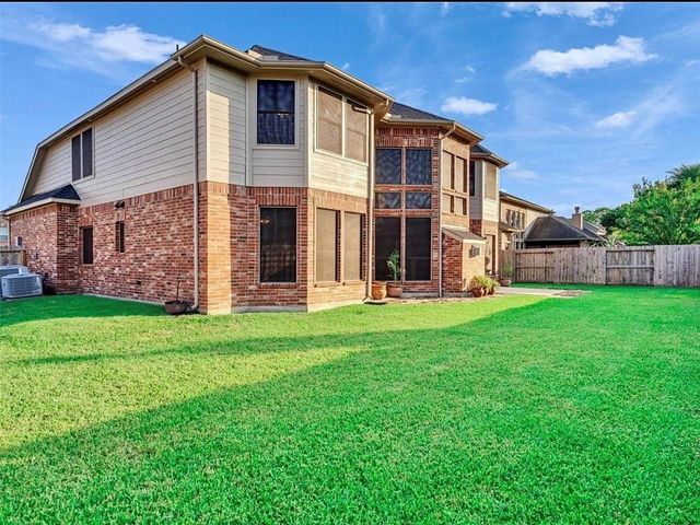 1904 Keswick Court, Pearland, TX 77581