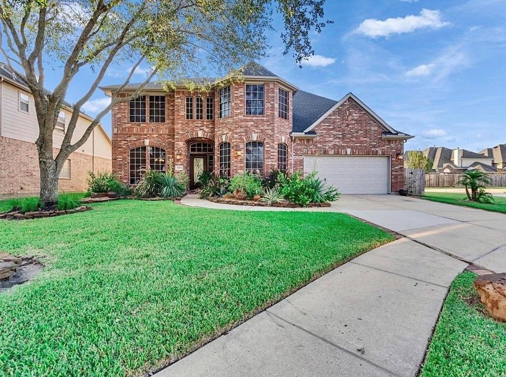 1904 Keswick Court, Pearland, TX 77581